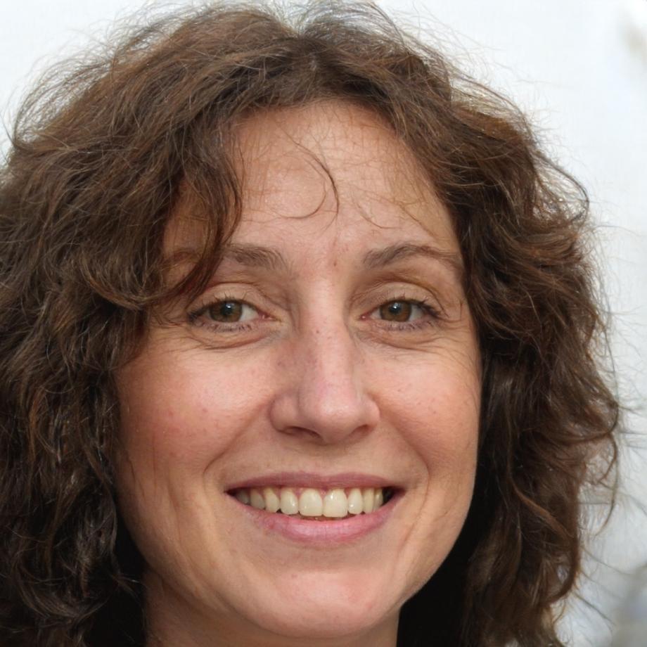 Sieglinde Pöppel, Leiterin für Kundenprojekte